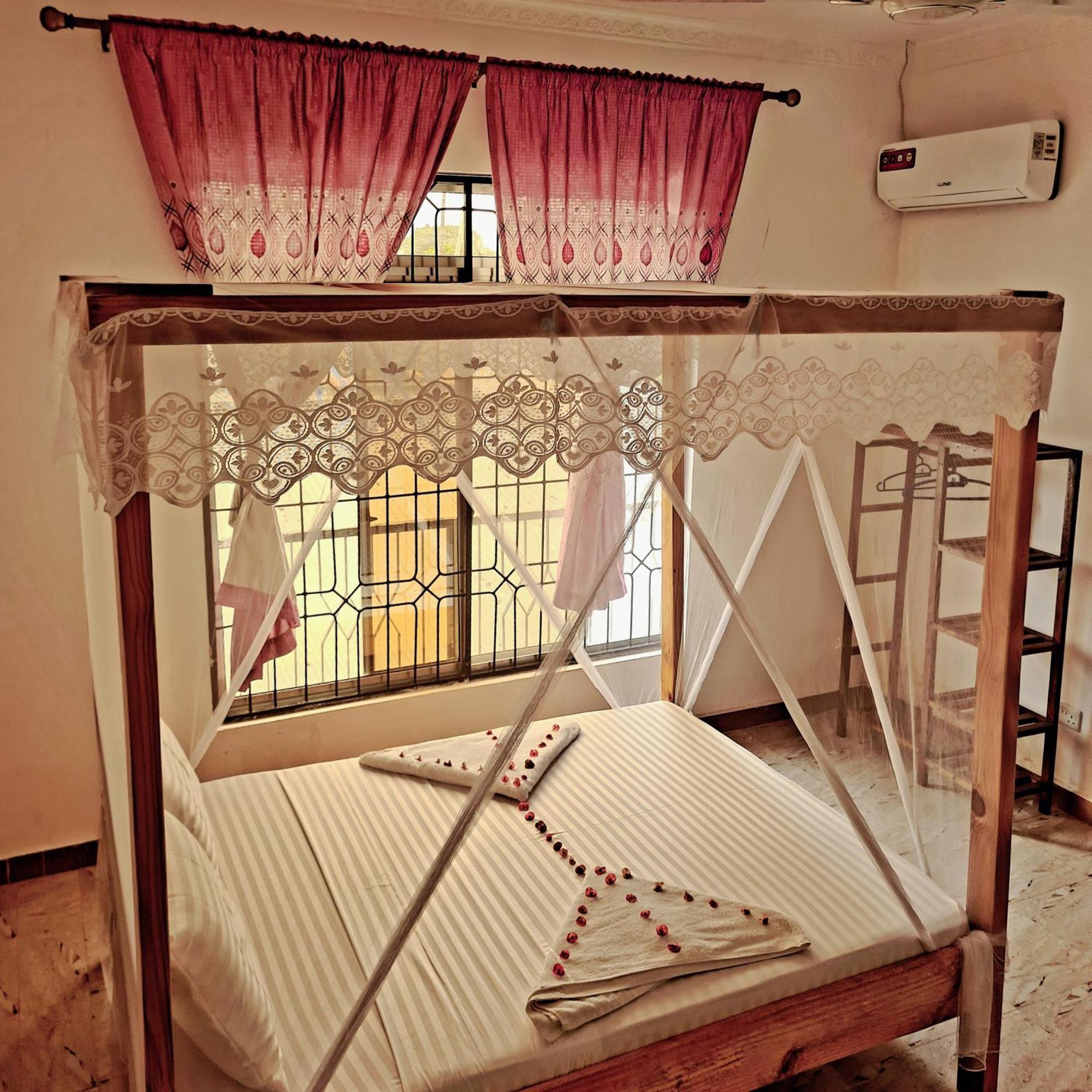 Bed and Breakfast Raha House à Nungwi Extérieur photo