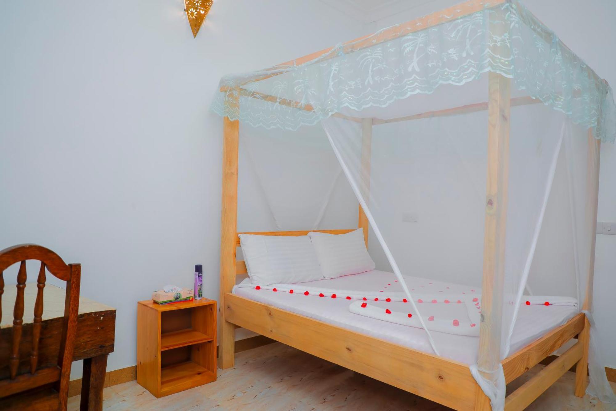 Bed and Breakfast Raha House à Nungwi Extérieur photo